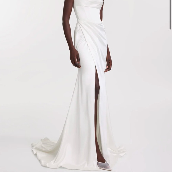 Chosen by Kyha Apollo Gown- brand new!